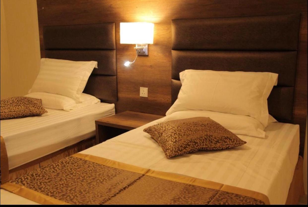 قصر رهوان للوحدات الفندقية - Rahwan Palace Hotel Units Baljurashi Extérieur photo